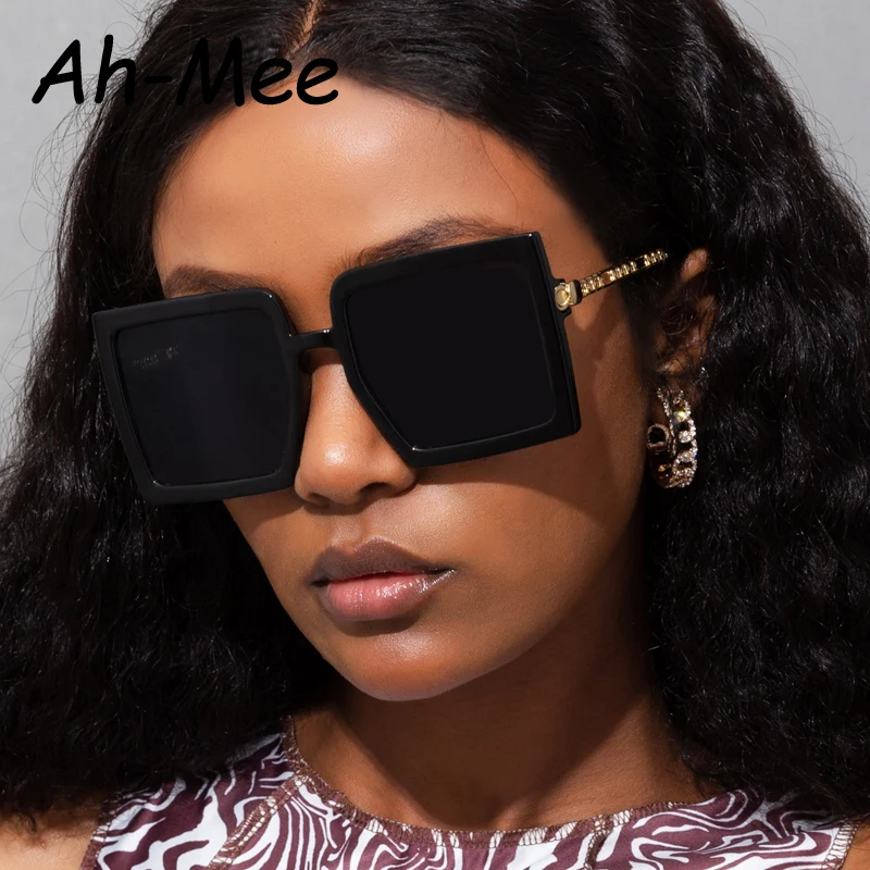 

Luxury Fashion Oversize Gradient Sunglasses For Women Vintage Alloy Chain Frame Trendy Square Sun Glasses Female Elegant Shades