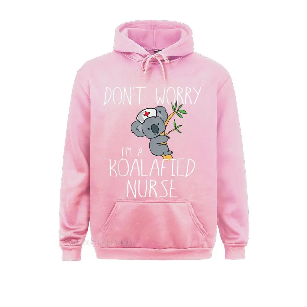 thumbnail image 1 of Camiseta de enfermera Koala Koalafied, camiseta calificada para enfermería, cupones divertidos, sudaderas para hombre, sudaderas con capucha de cumpleaños, ropa deportiva Harajuku, día del trabajo, 1 of 5