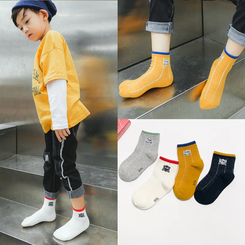 

Four Pack of Spring CHILDREN'S Socks Cartoon Students' Knee-high Socks