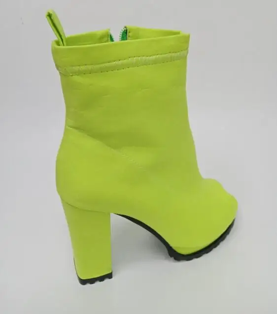 light green Новые зимние женские ботинки; большие размеры 34-44 сандалии-трубы с открытым носком на платформе и высоком каблуке модные кожаные рабочие ботинки для улицы - Color: light green