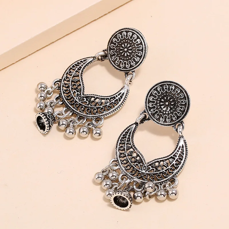 15026006084_1079086986