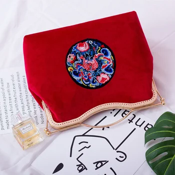 

Bride Wedding Plush Bag Red Embroidered Handbag Mouth Gold Evening Bags for Women Large Capacity Female Dinner Bags Clutch Purse