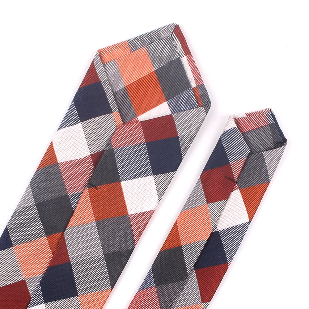 Рисунок 6 - Модные узкие мужские галстуки на шею