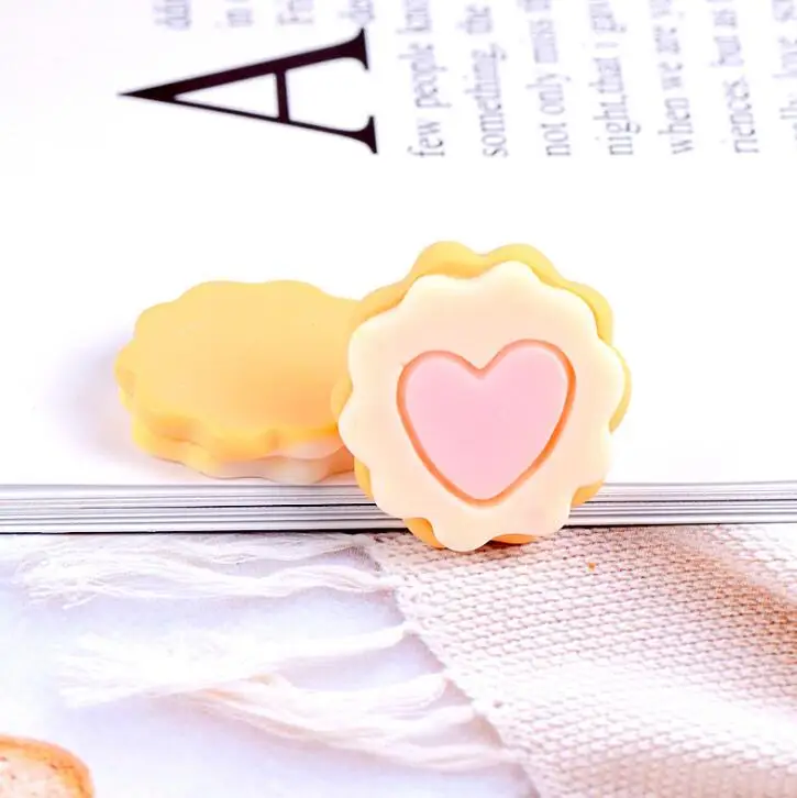 30pcs/lot Food Cabochon Cute Resin Biscuit Flat back For Scrapbooking Craft Embellishment Mobile Decoration