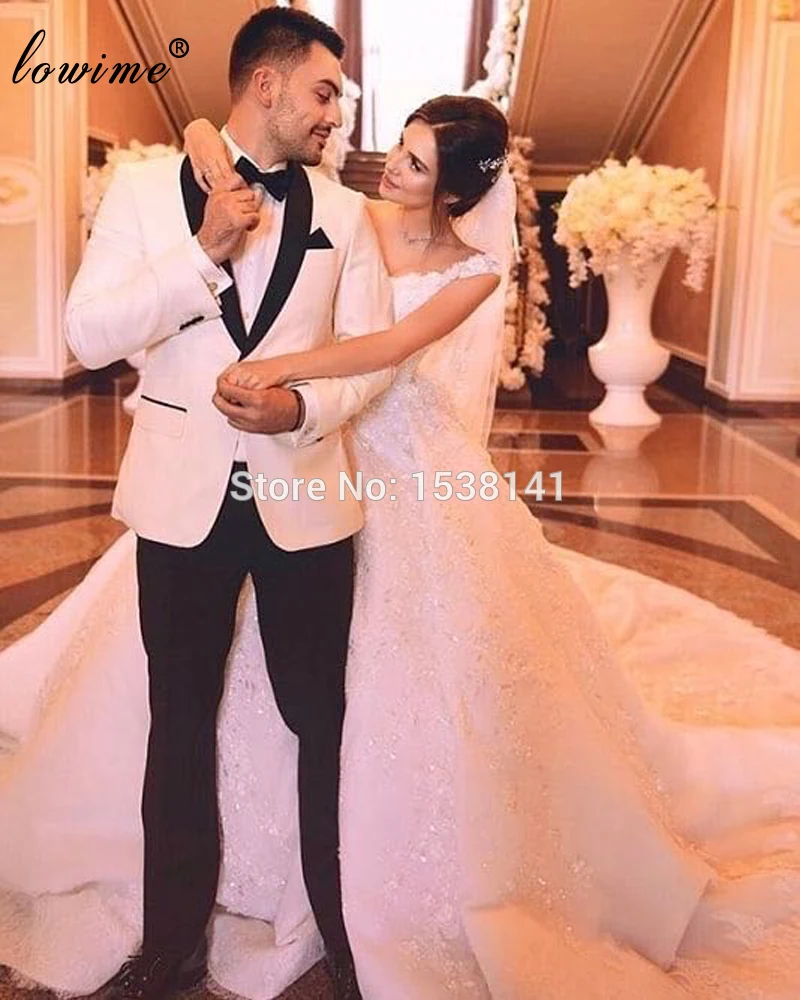 Hbcead8797d92454cab2a4139d06b645cR