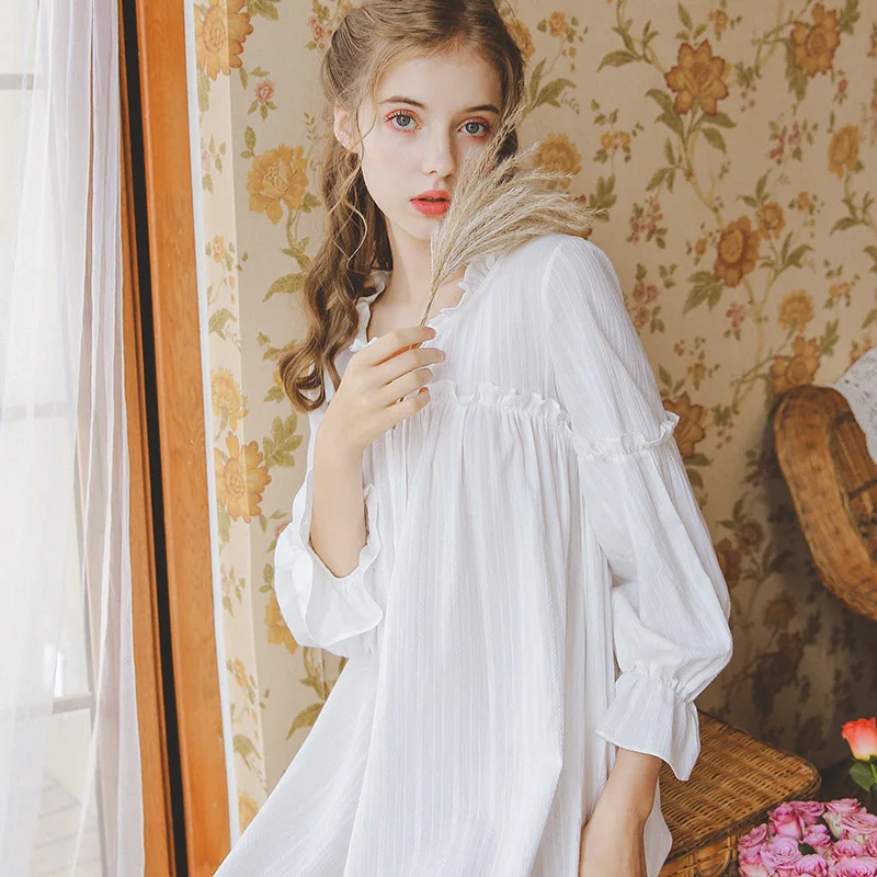 Womens Spring and Summer Sleeping Dress Princess Palace Vintage Night Gown Viscose Long Sleeves White Sleep Wear Sleepshirts