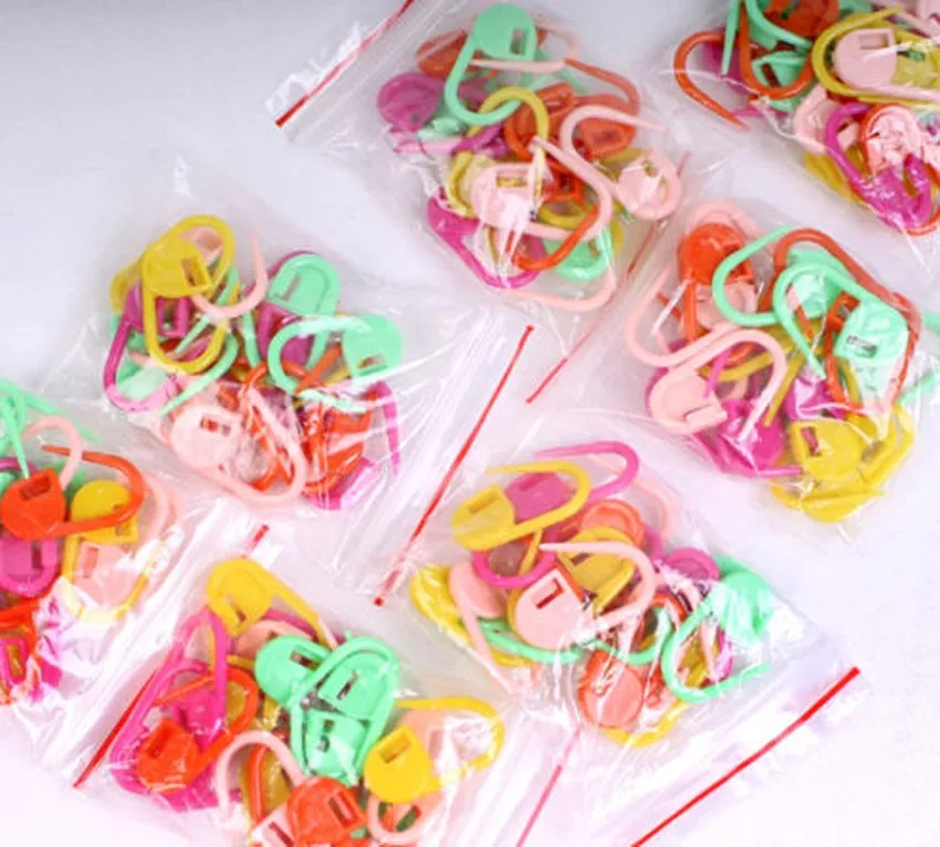 30PCS Knitting Weave Plastic Crochet Craft Locking Stitch Needle Clip Markers Holder