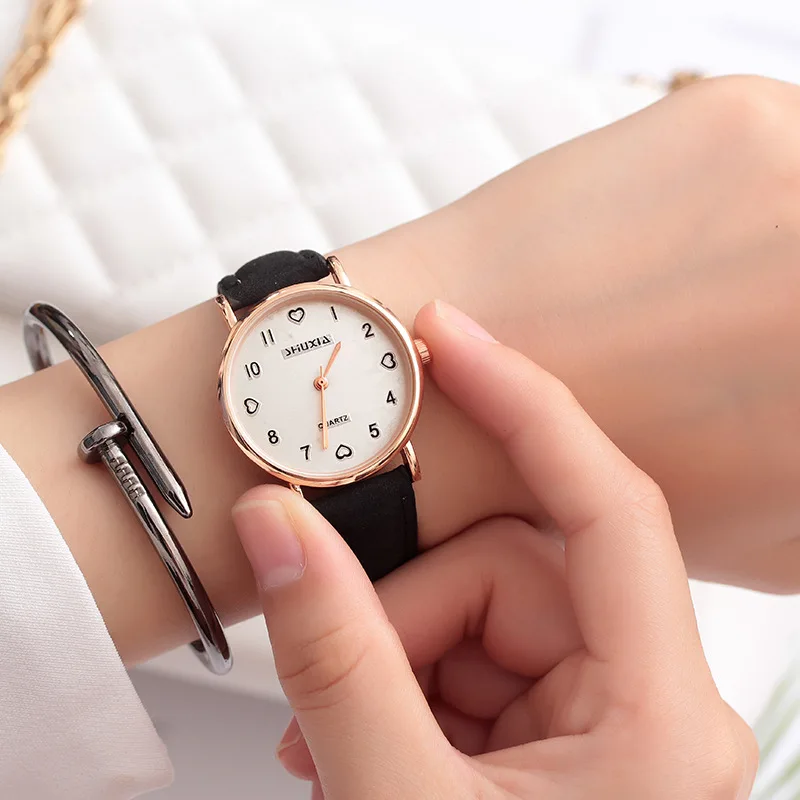 To Fight a Lot of Supply of Goods Korean-style Simple with Numbers Measuring Retro College Leather Belt-Style WOMEN'S Watch Stud