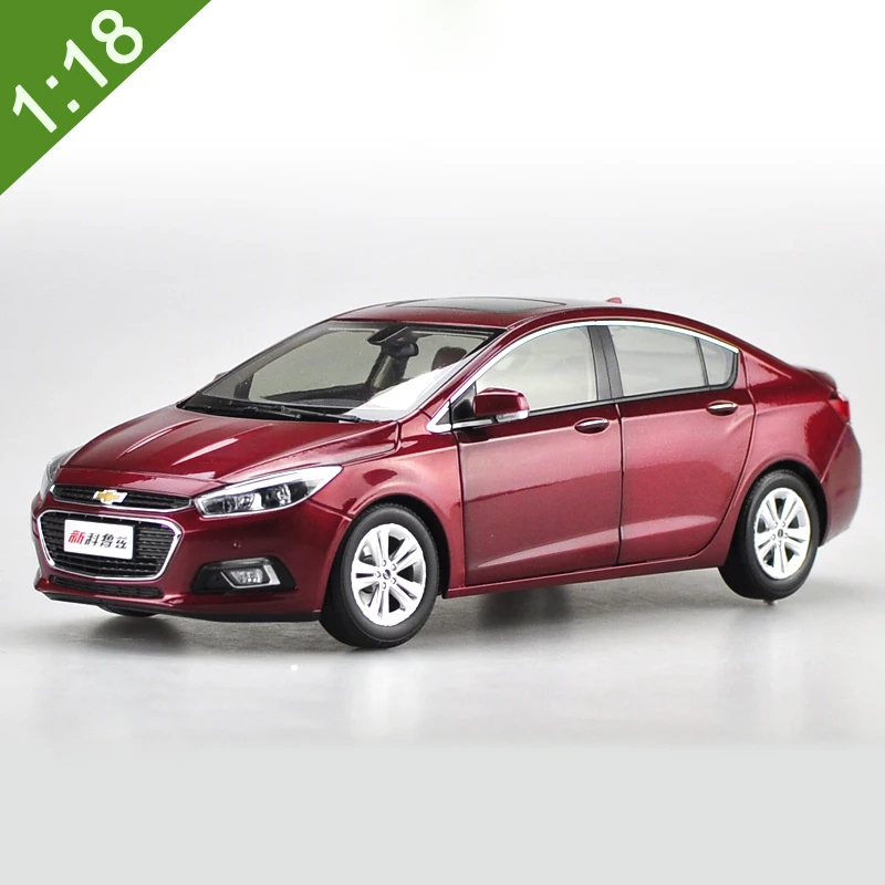 1:18 Chevrolet CRUZE Alloy Diecast Car Model Toys Metal Model Vehicles Original Box - Цвет: Красный