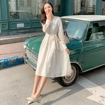 

Lace dress female new autumn/winter v-neck apricot bind long skirt in the fair maiden temperament of dust