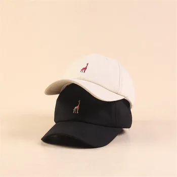 

2019 new animal Giraffe embroidery Baseball Cap Adjustable Snapback cap for men and women 153