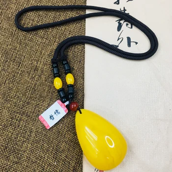 

Zheru natural beeswax light yellow water drop pendant with two-color bead necklace fine men and women sweater chain