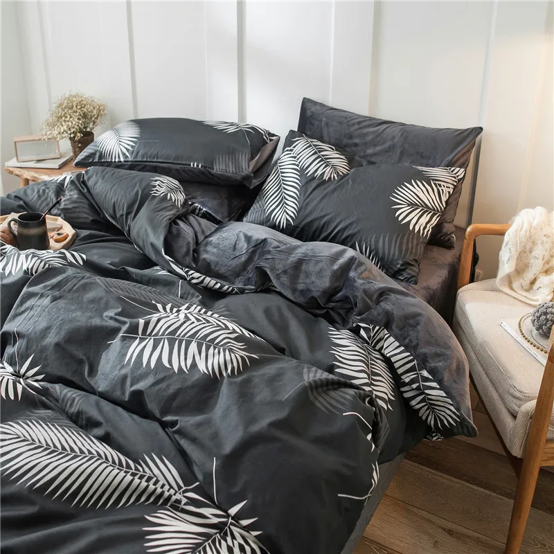 

Cotton Crystal Coral Fleece Winter Cotton Four-Piece Bedding Set Milk Flannel Three-Piece Bed Sheet Quilt Cover