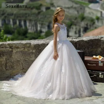 

Ivory Flower Girls Dresses for Wedding Applique Lace Up Back Kids Clothes Pageant Dress First Communion Dress for Little Girls