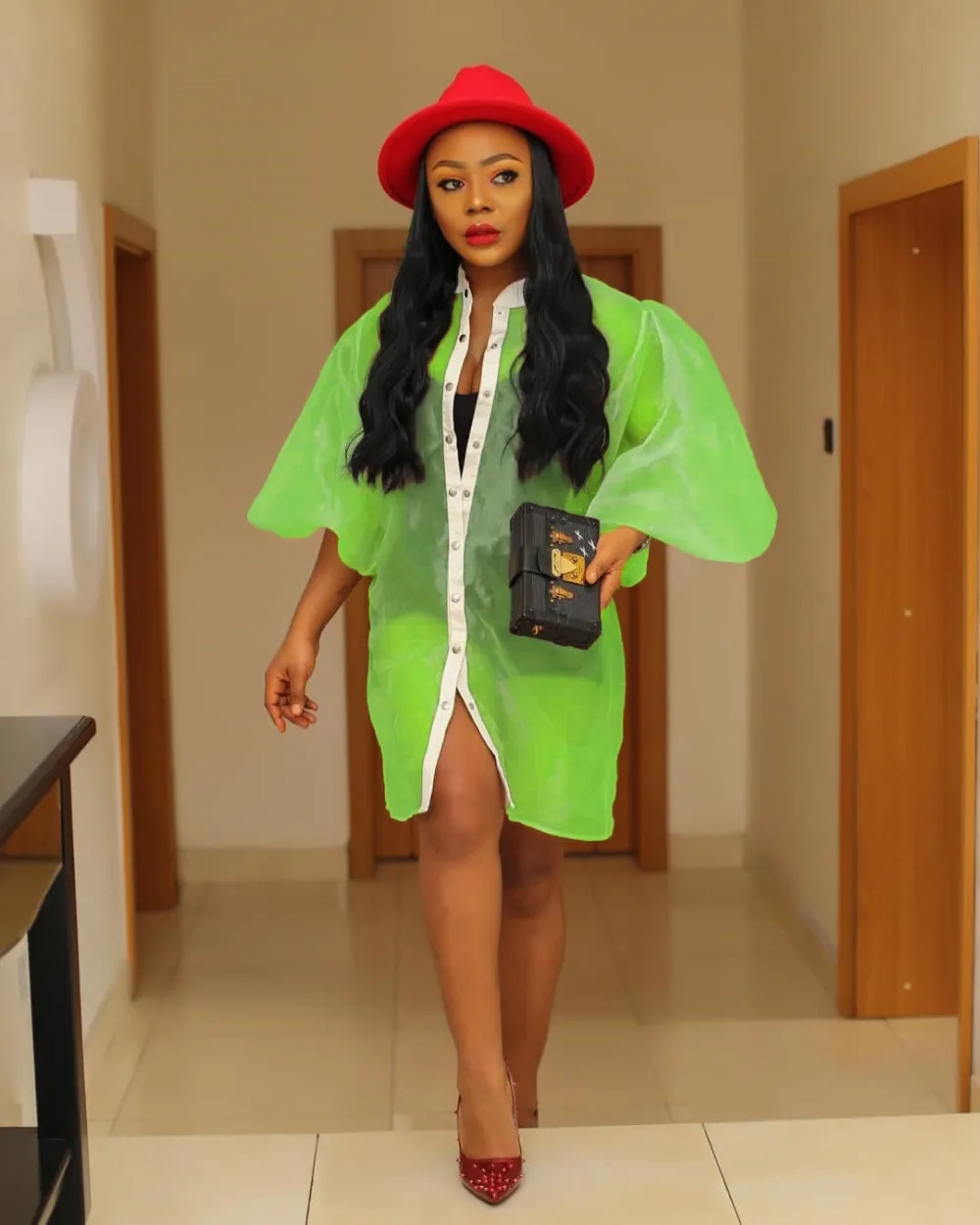 11811428342_319589561