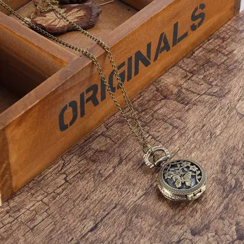 

Vintage Pocket Watch Bronze Color Quartz Watch Cool Chain Hollow Vine Flower Watches FEA889