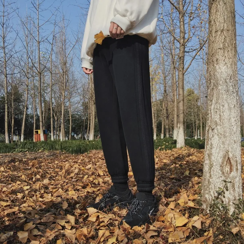 New Spring And Autumn Plus Velvet Solid Color Casual Pants Loose Pants Men's Sweatpants Black / Brown M-2XL