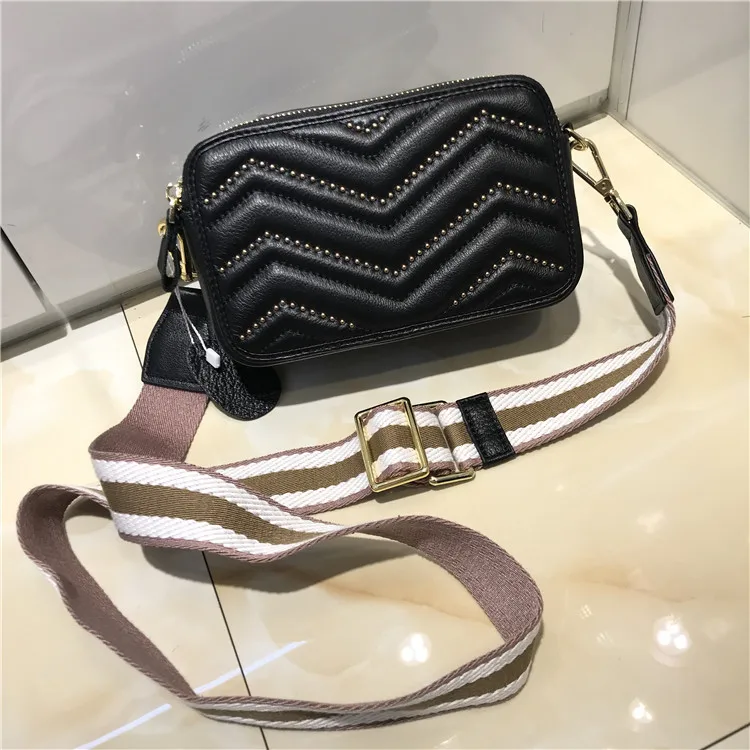 

Lady 2020 Small Fang Liu Nail Joker Width Strap Oblique Satchel Genuine Leather Zipper Single Shoulder Bag