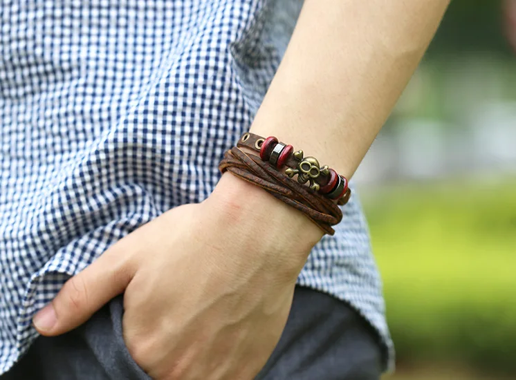 Кожаный Браслет манжета в стиле панк рок готика Череп винтажные шармы скелеты