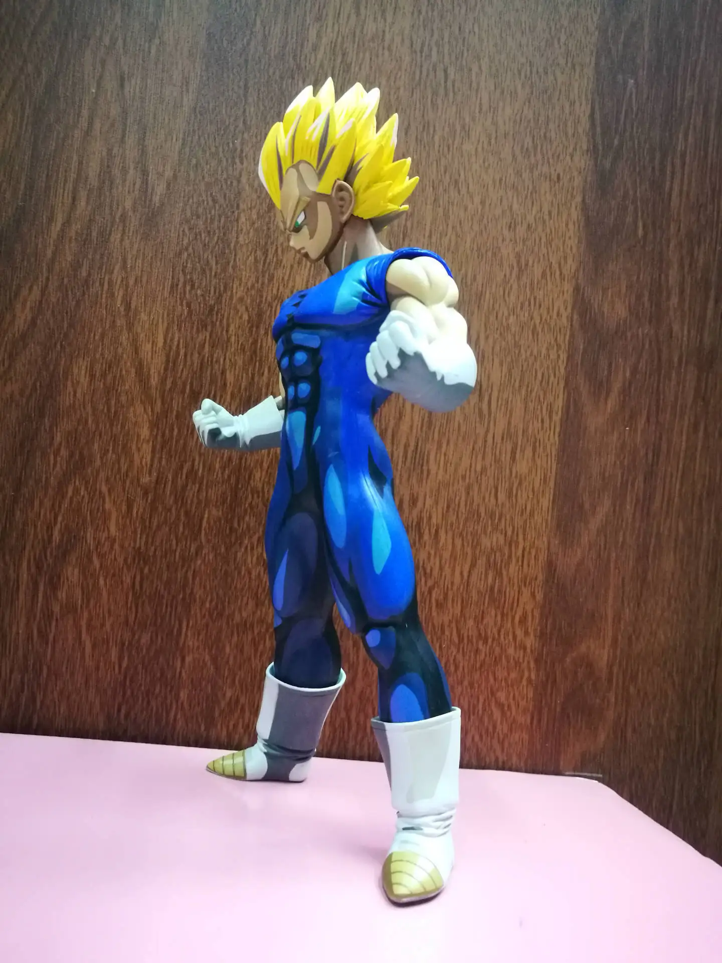 

CapitaMall Anime Dragon Ball Super Saiyan People MSP Cartoon Color Vegeta Limited Edition Boxed Garage Kit