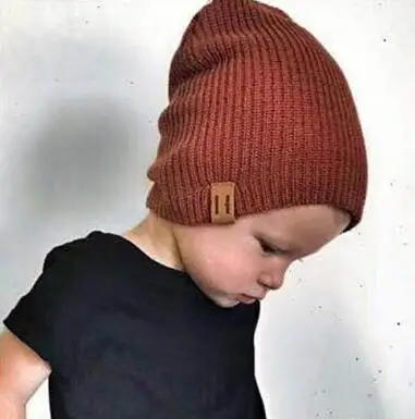 one Kids Brown 1 комплект осень-зима Новорожденные Мальчики Вязаный шерстяной свитер Шапки теплая вязаная крючком одежда для родителей и детские шапочки мягкая детская шапка; шапка в Для женщин Для мужчин - Цвет: one Kids Brown
