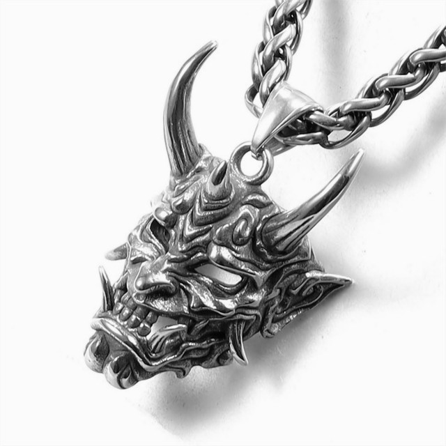 Gothic Punk Necklace Prajna Ghost Demon Fang Mask Mens Titanium Steel Necklace Monster Skull Pendant Jewelry Gift