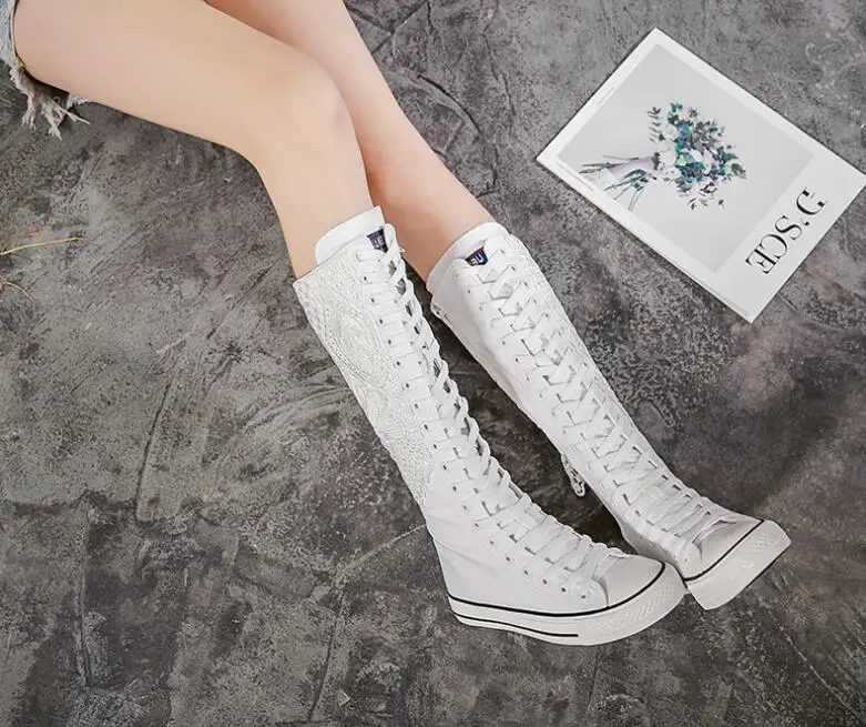 11807254821_181947815