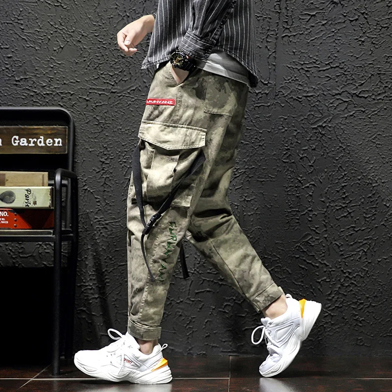 fashion chic belt camouflage men's cargo pants men 2019 autumn big packet loose casual joggers trousers sweatpants |