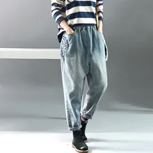 Женские джинсовые брюки с эластичной резинкой на талии, женские осенние брюки с вышивкой, отбеленные женские свободные джинсы