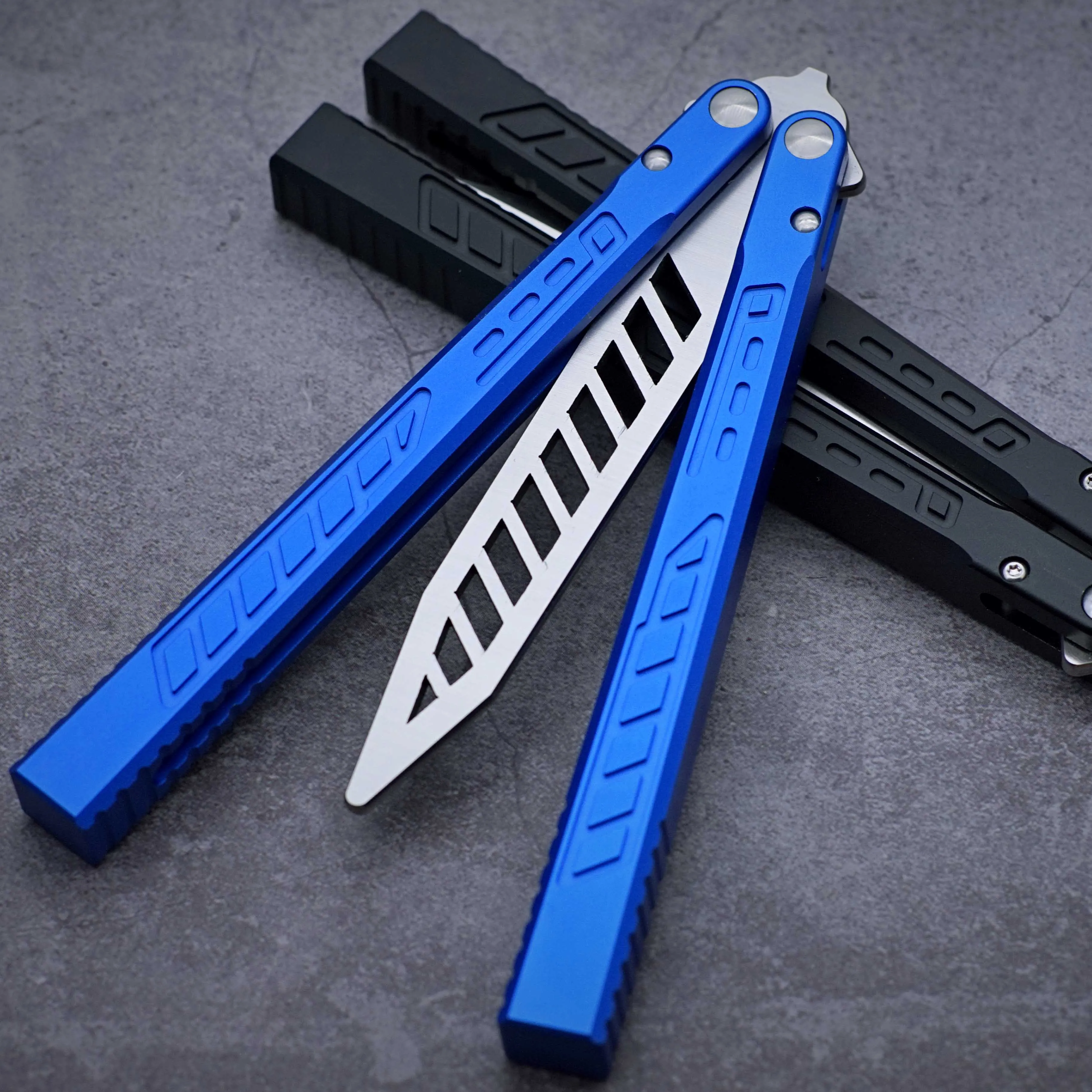 Тренировочный нож Theone Falcon Balisong Flipper лезвие D2 6061 система втулок с алюминиевой