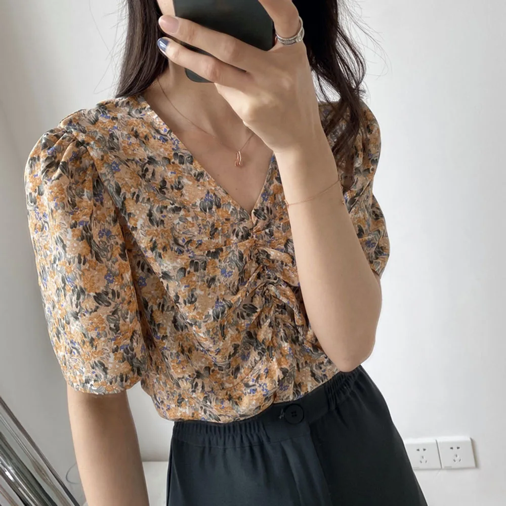 

2020 Summer Elegant Floral Printed Shirts Blouses Women Japan Korean V -Neck Shirt Chiffon Short Sleeve Sexy Femme Tops Modis
