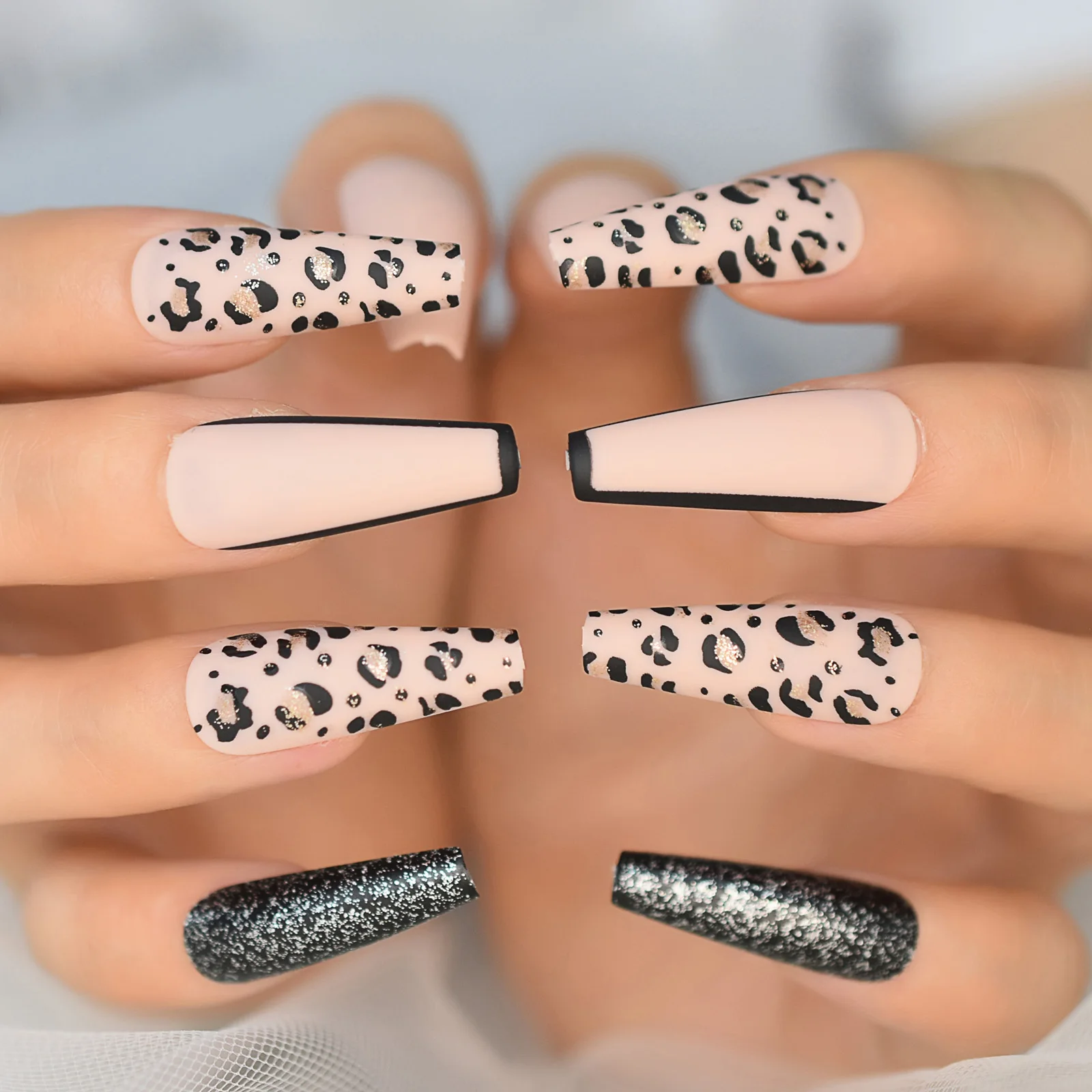 Uñas postizas de color Beige Extra largas, con diseño de leopardo mate,  cobertura completa, manicura acrílica Artificial - AliExpress Belleza y  salud