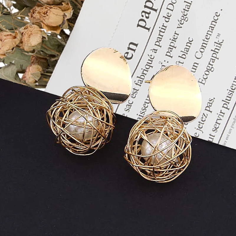 

Euro-American retro geometric Earrings concise woven ball Pearl Earrings for woman metal accessories Korean version jewelry