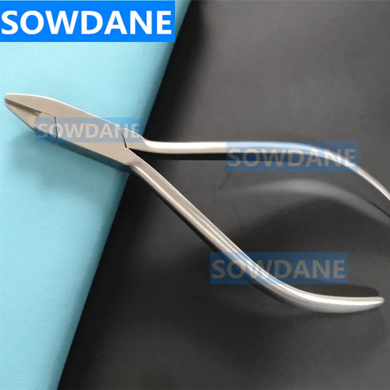 Goede Tandheelkundige Orthodontische Drie Kaak Tang Drie Prong Tang Voor Vormgeven en Buigen Elke Soorten Ligatuur Voor Tandheelkunde Clinic Levert