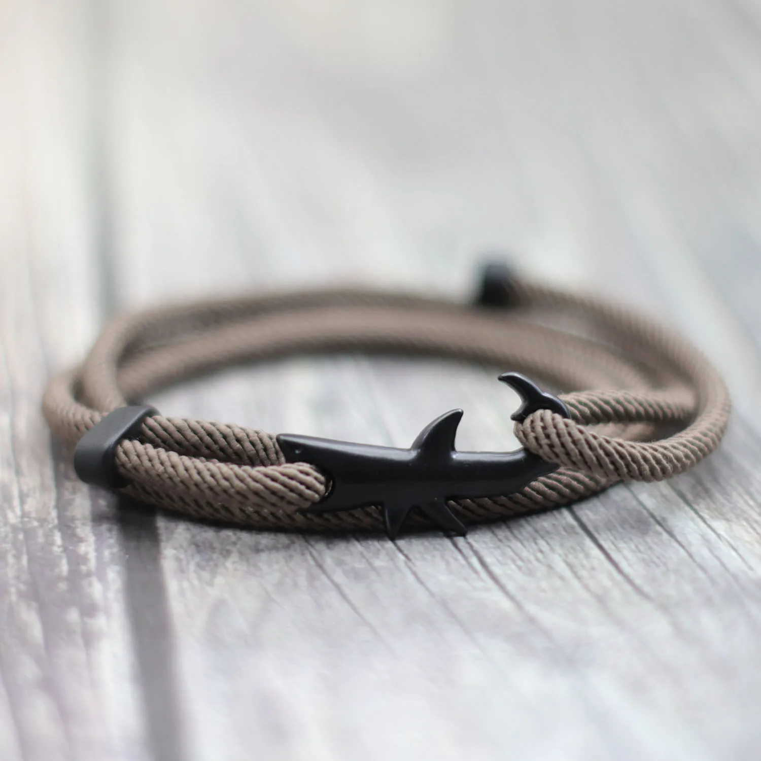 Fashion Hand Braided Shark Viking Bracelet Handmade Red String Braslet for Men Wristband Rope Adjustble Jewelry Homme rope bracelet