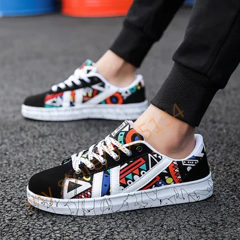 

2019 new classic large size men's shoes youth spring and summer graffiti men's shoes casual college wind wild canvas shoes 47