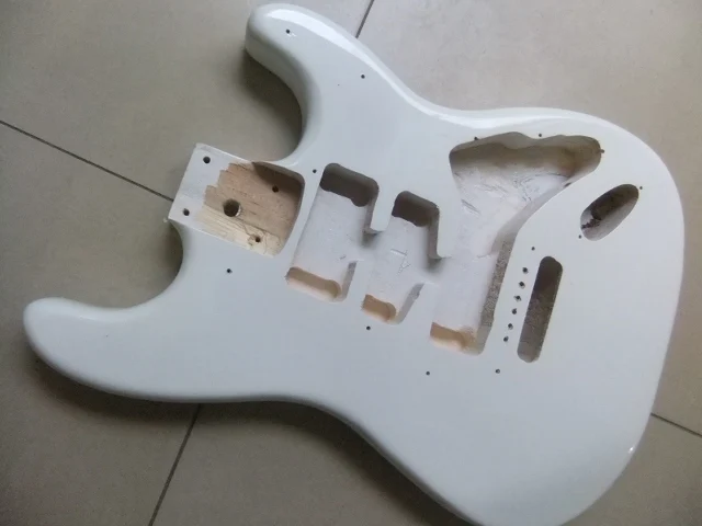 Гитарный корпус для электрогитары Stratocaster 130615-25