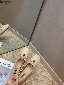 

Single shoes female 2019 summer wild fairy wind net red flat shoes shallow mouth square head bow retro grandma shoes