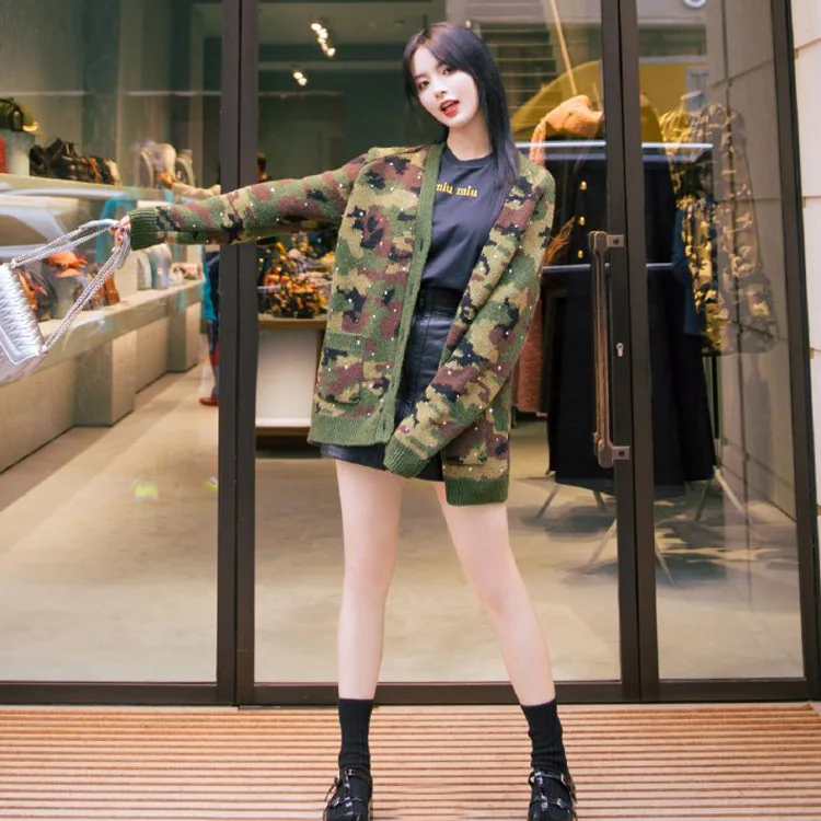 

2019 Autumn And Winter Star Yang beyond Set Diamond Camouflage Versatile British-Style Casual Cardigan Sweater Women's