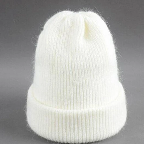 Белый Зимние шапки Vrouwelijke Warme Konijn Pluis Beanie для девочек Effen Motor kap Femme Skullies Mutsen Zachte Hoeden Vrouwen - Цвет: Белый