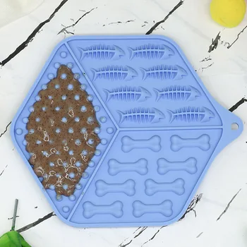 

Pet Licking Mat Slow Feeder Multifunction Dogs Cats Home Silicone Calming Anxiety Relief Foldable Treats Funny Food Dispenser