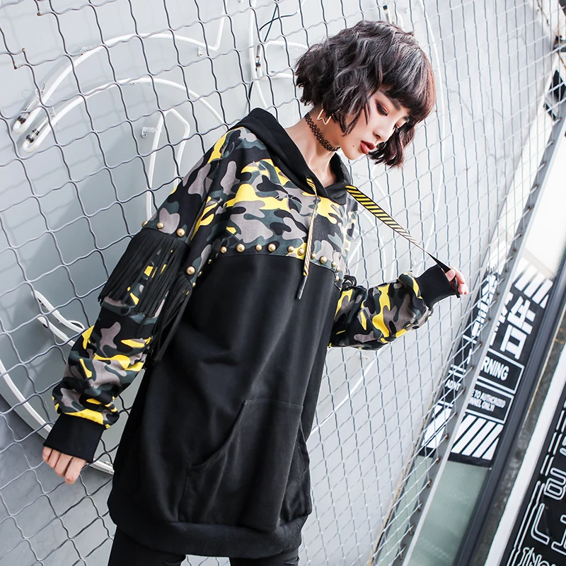 [EWQ] Spring Autumn New Hooede Collar Long Sleeve Tassel Pockets Print Camouflage Vintage Loose Sweatshirt Women AH26901