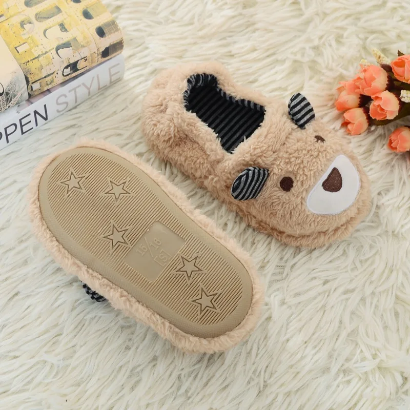 Милые хлопковые тапочки; зимняя домашняя обувь для детей; теплые хлопковые тапочки с плюшевым медведем; От 1 до 5 лет