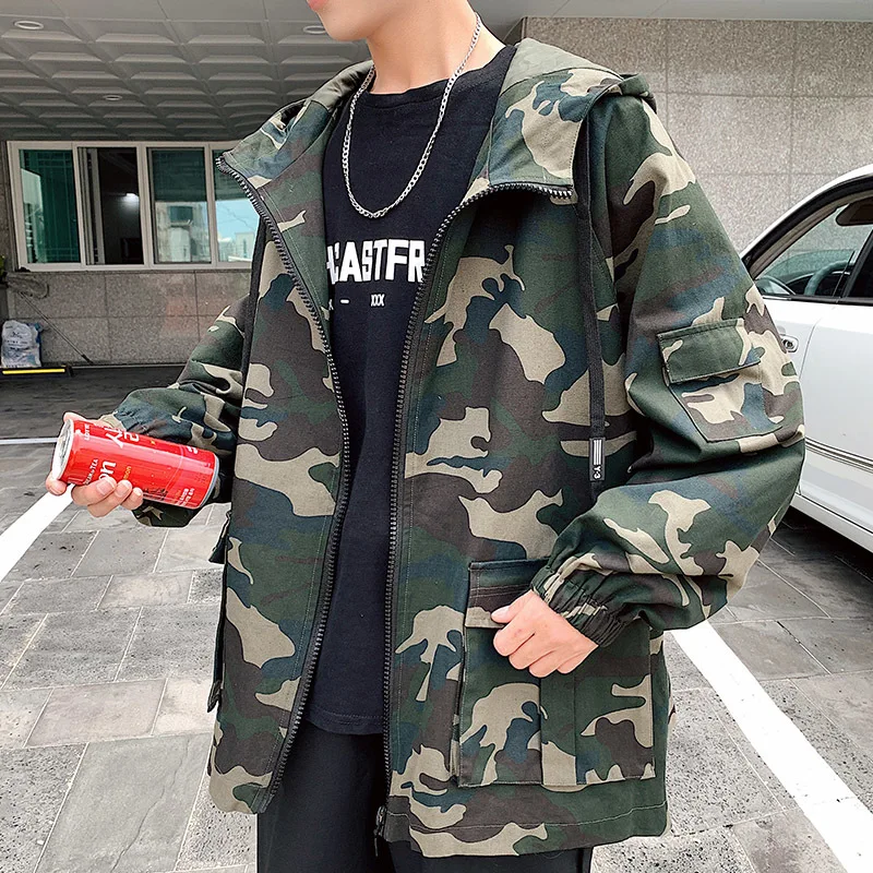 Popular Autumn New Camo Jacket Men Fashion Military Style Casual Hooded Jacket Coat Man Streetwear Wild Loose Hip Hop Bomber Jacket Men