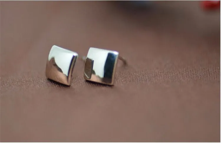 9498978158_1966409281