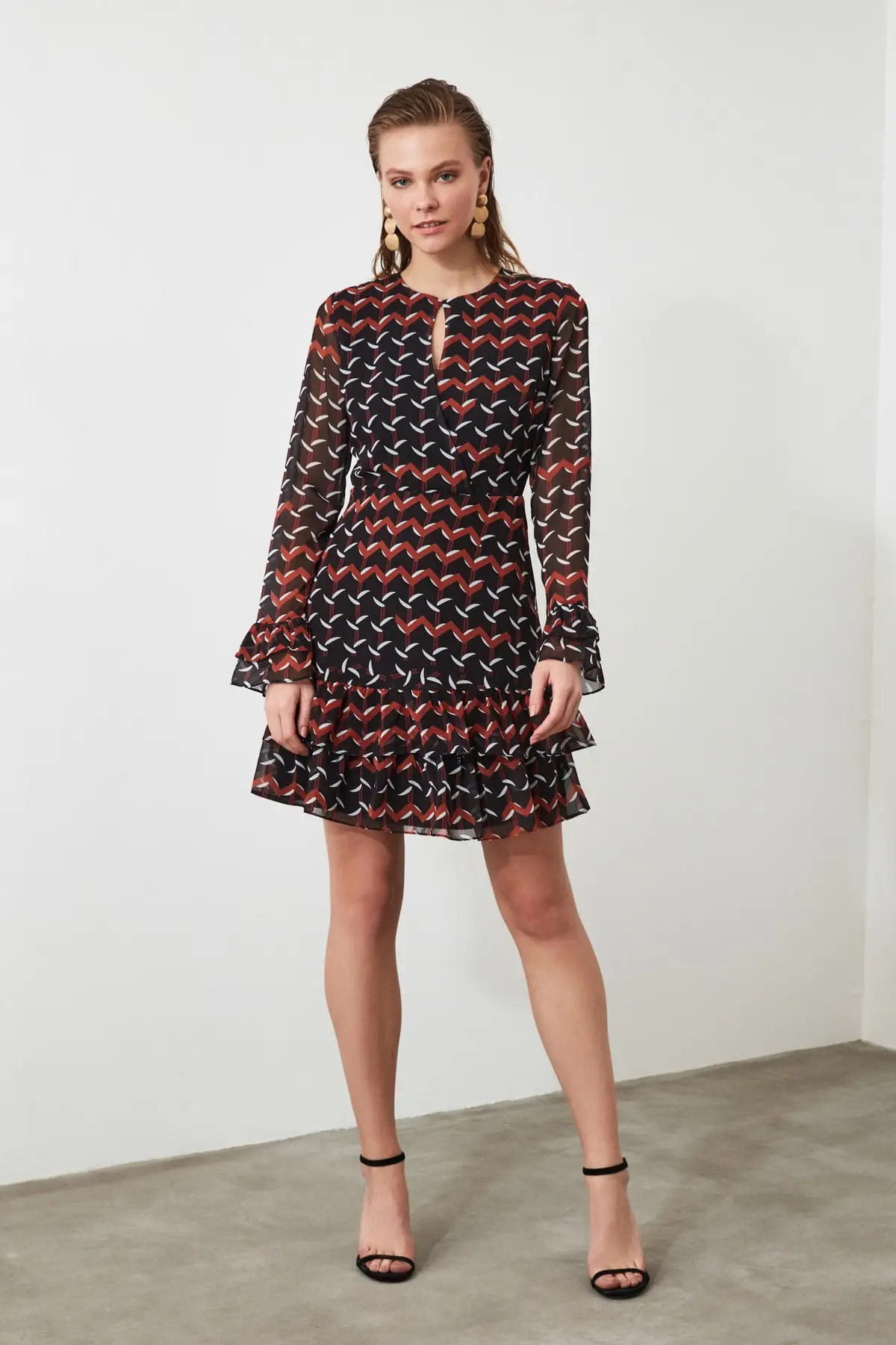 Черное платье с рисунком | Женская одежда