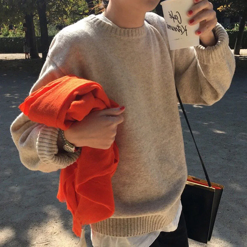 Осенне-зимний женский трикотажный свитер для женщин пуловеры джемпер с круглым вырезом Топы Свободные повседневные однотонные теплые женский свитер - Цвет: oatmeal