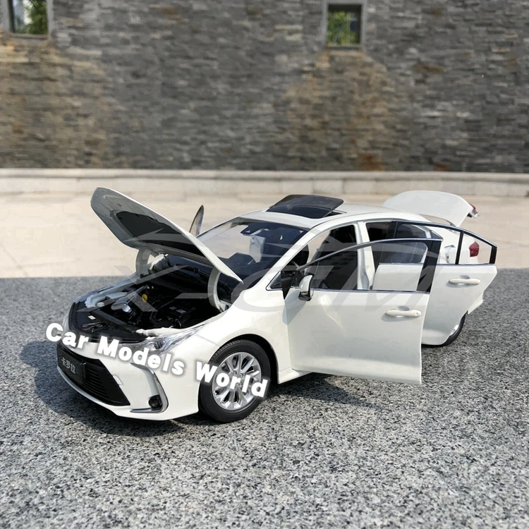 Литая под давлением модель автомобиля для всех новых Corolla(белый)+ маленький подарок