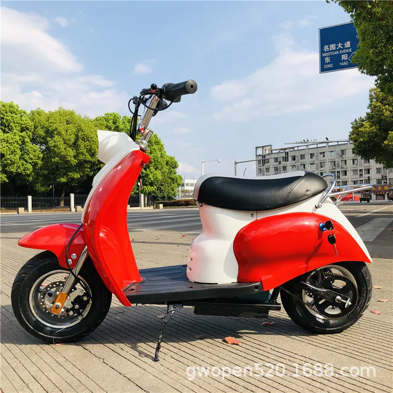 Women's Motorcycle Steam Small Turtle King Mini Cross-Country Fuel Power Pedal Scooter