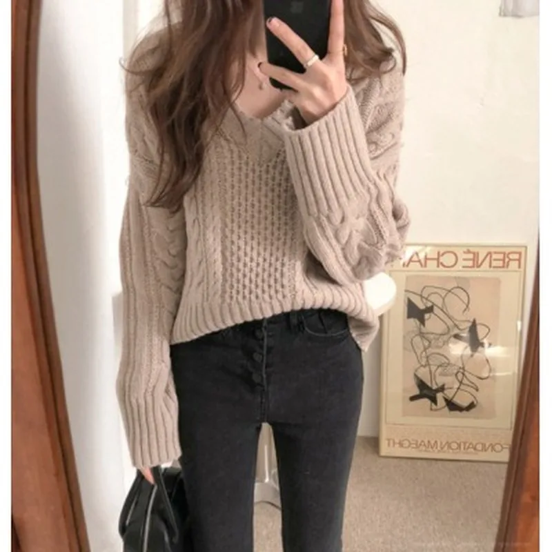 

Gentle thick bottoming V-neck thick sweater 2020 autumn and winter new thick lazy very fairy twist sweater fashion all-match a
